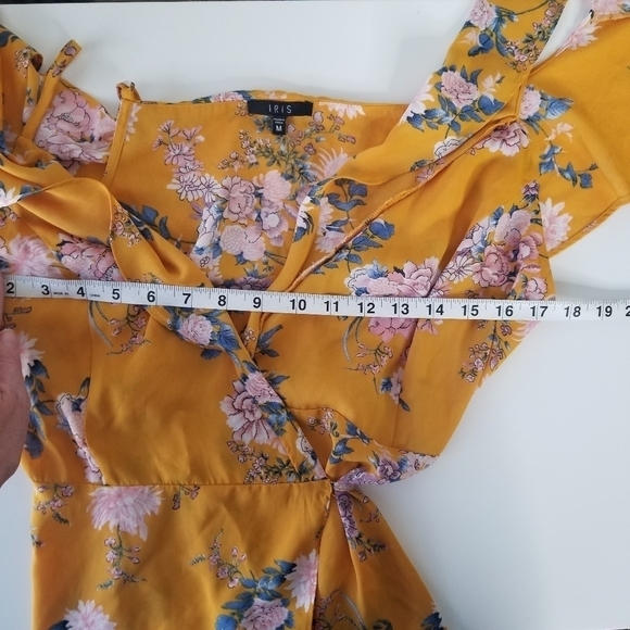 IRIS Yellow Floral Cold Shoulder Hi-Low Wrap Flowy Dress Flutter Sleeves M - Picture 7 of 16